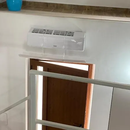 Dimora Lieta شقة بيستيشي